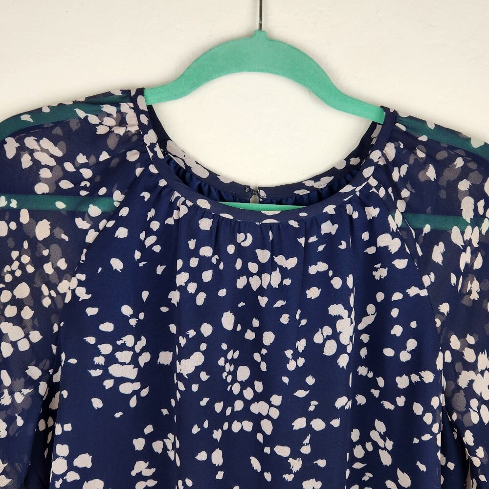 Madewell Ruffle Sleeve Blouse Top in Drifting Petals Paintbrush Dot Navy sz M - Picture 3 of 12